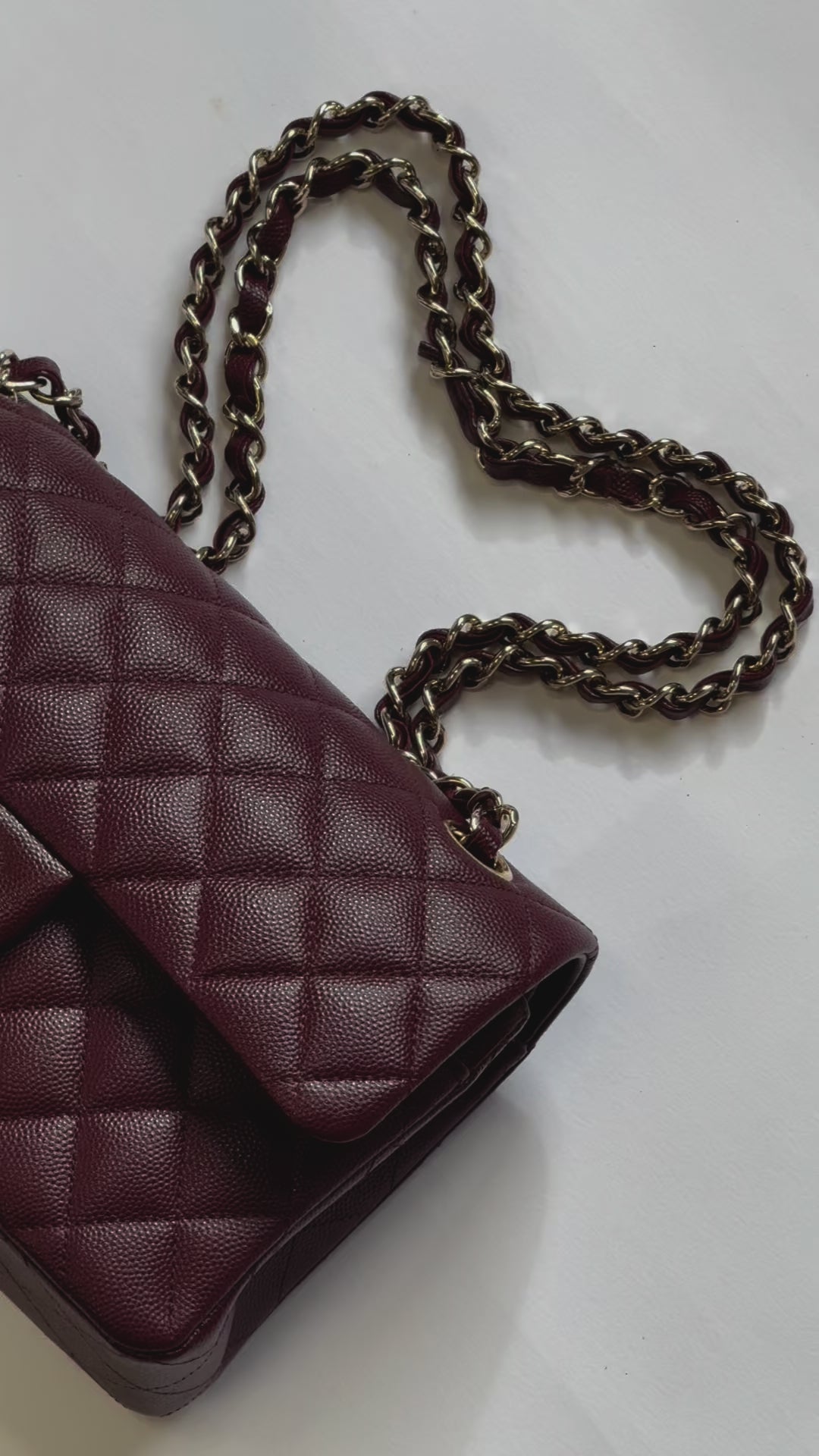 CHANELワインバック Large flap bag with top handle, Metallic mirror calfskin & gold