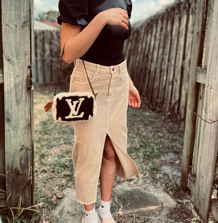 Louis Vuitton 2019 Monogram Teddy Beach Pouch