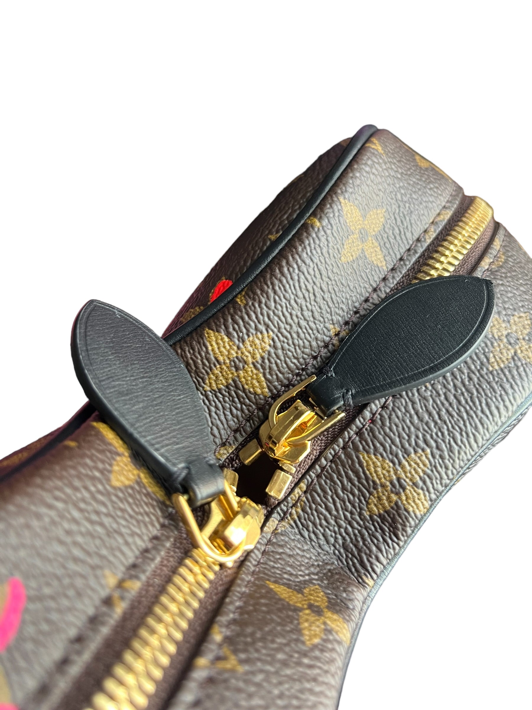 New in Box Louis Vuitton Limited Edition Black Heart Crossbody Bag at  1stDibs